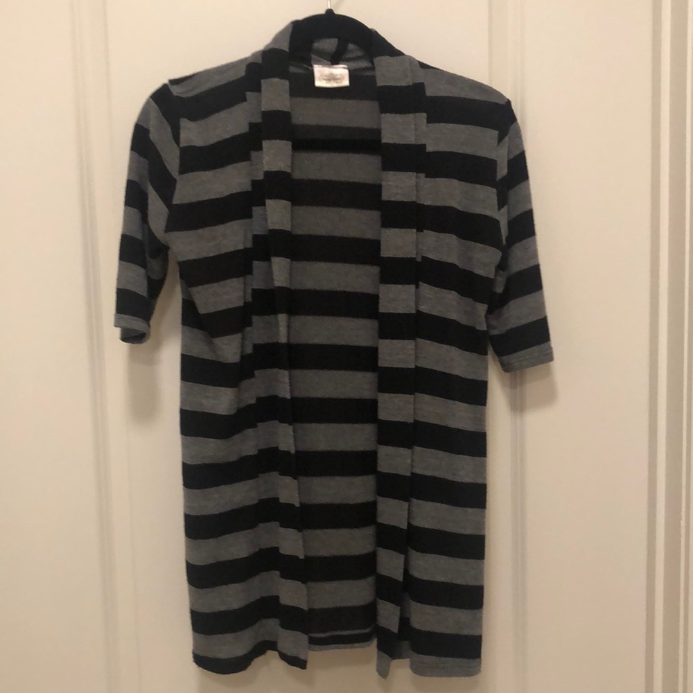 Pretty Good Sweater Cardigan Short Sleeved